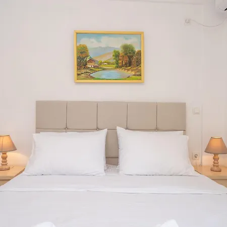 Aurora Villa Grizata