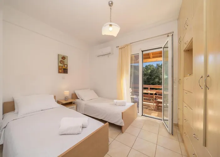 Aurora Villa *